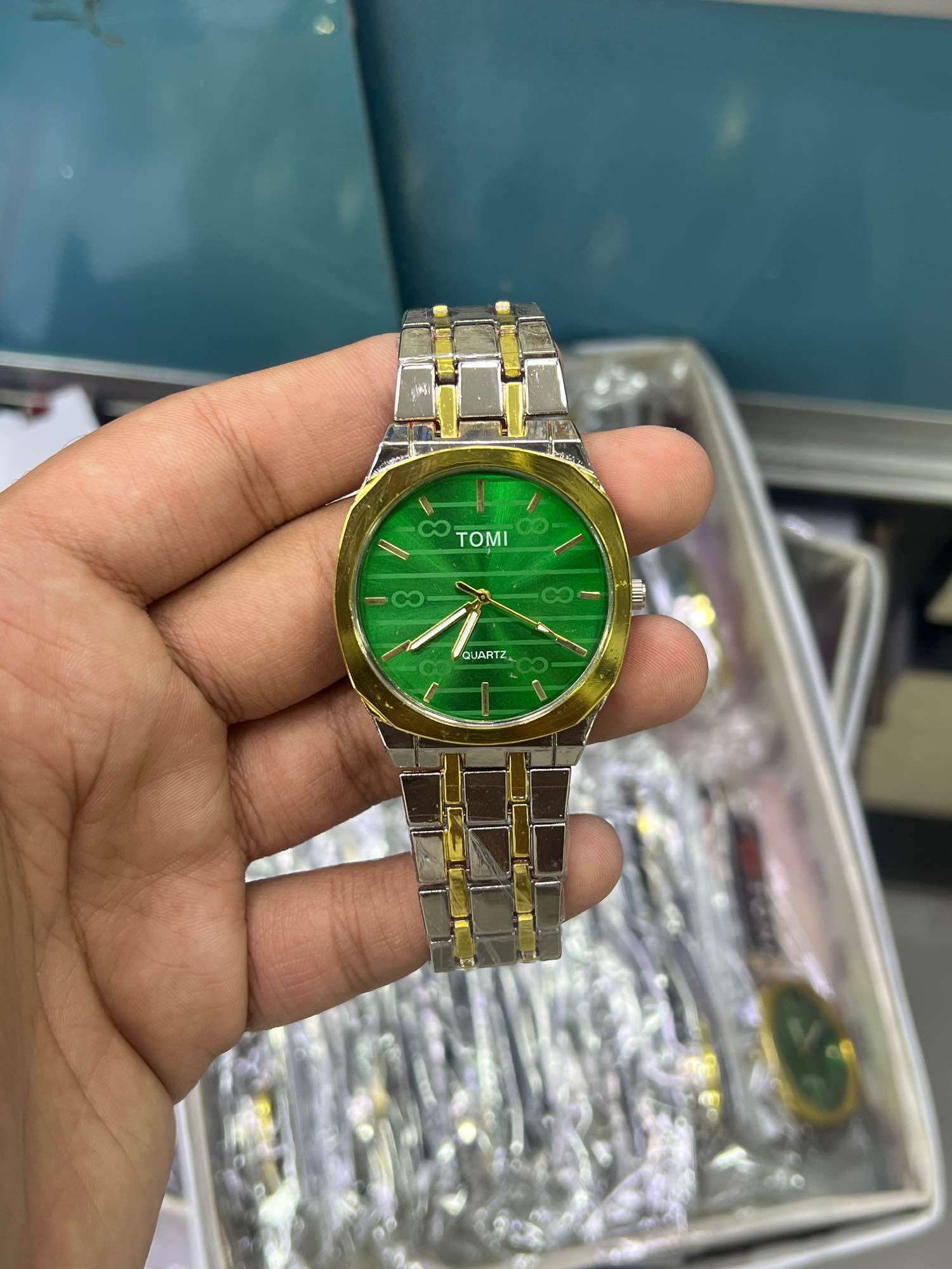 TOMI Luxury Quartz Watch for Men -Octagonal Dial, Casual & Business Men's Wrist Watch