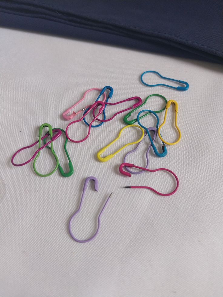 Imported Coil Less Colourful Hijab Safety Pins For Womens And Girls