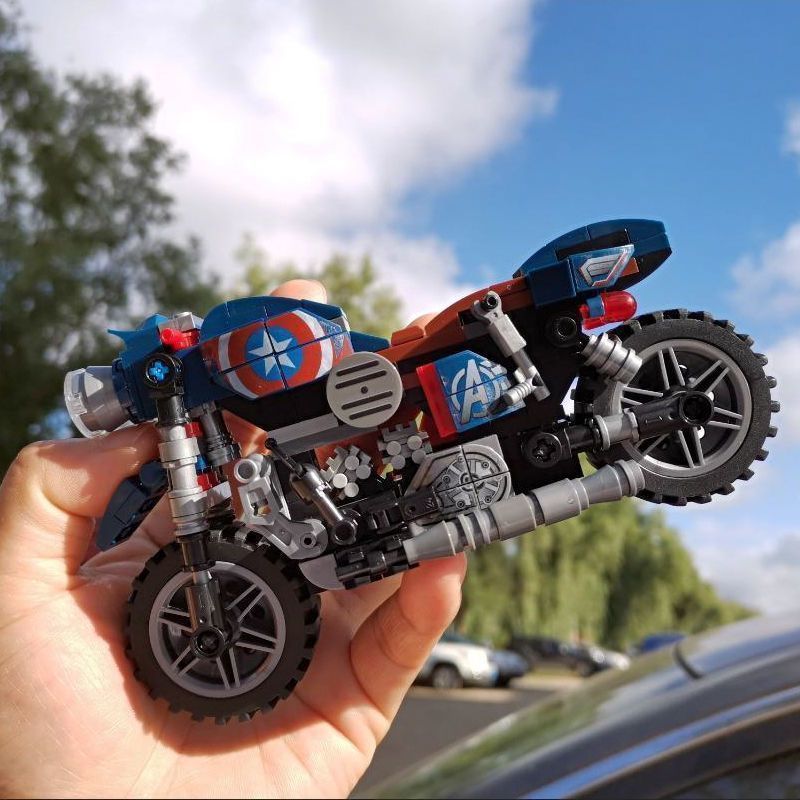 Creative Anime Characters Motorcycle Models Motorcycle Assembly Building Blocks Toys Decorative Items for Display as Holiday Gif