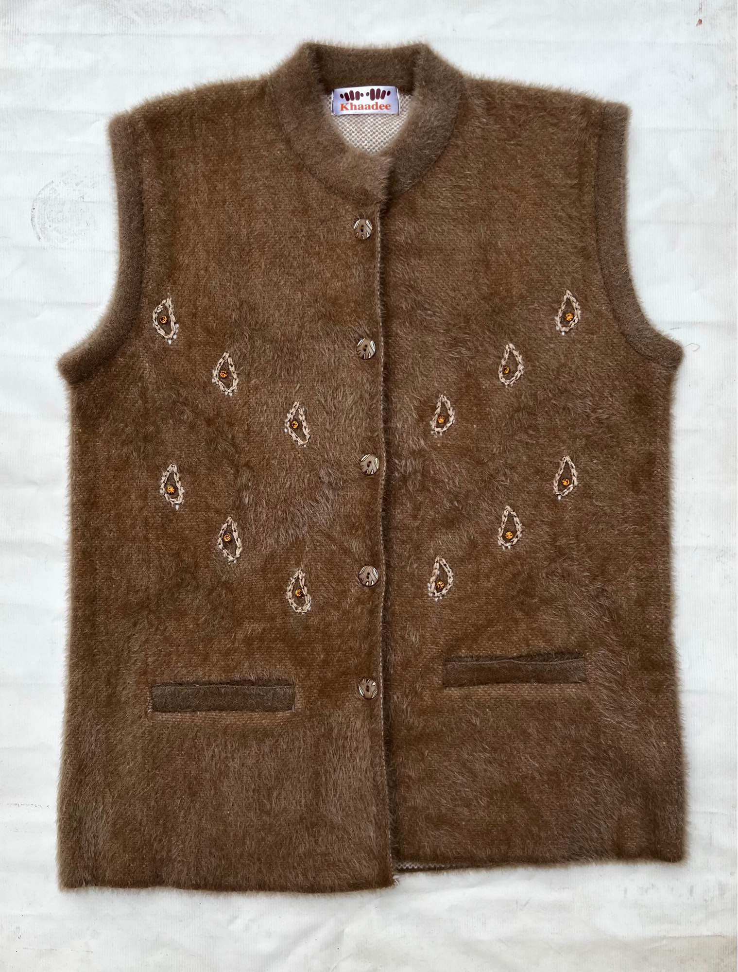 Sleeveless Sweaters for Women Soft Wool Embroidery Cardigans