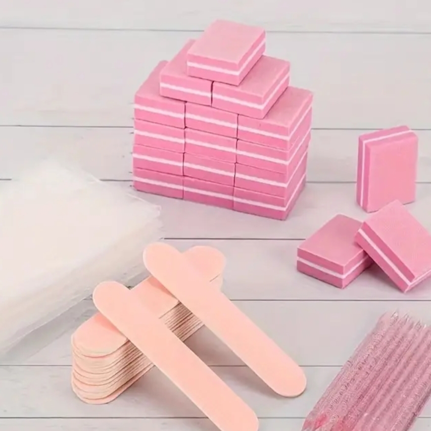 Nail application kit