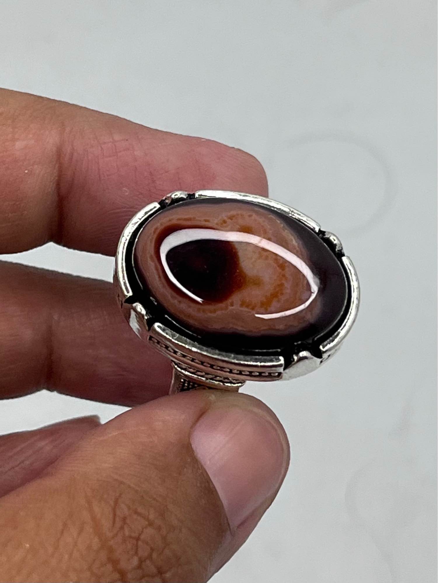 Big Size Ymami Haqeeq Ring different Colours Haqeeq italian rings Big stone ring 100% Orignal Aqeeq/Akik/agate/nag/stone/Gemstone/Haqeeq/yamni Haqeeq Stone/yamni Haqeeq gemstone/aqeeq stone/yamni aqeeq gemstone.