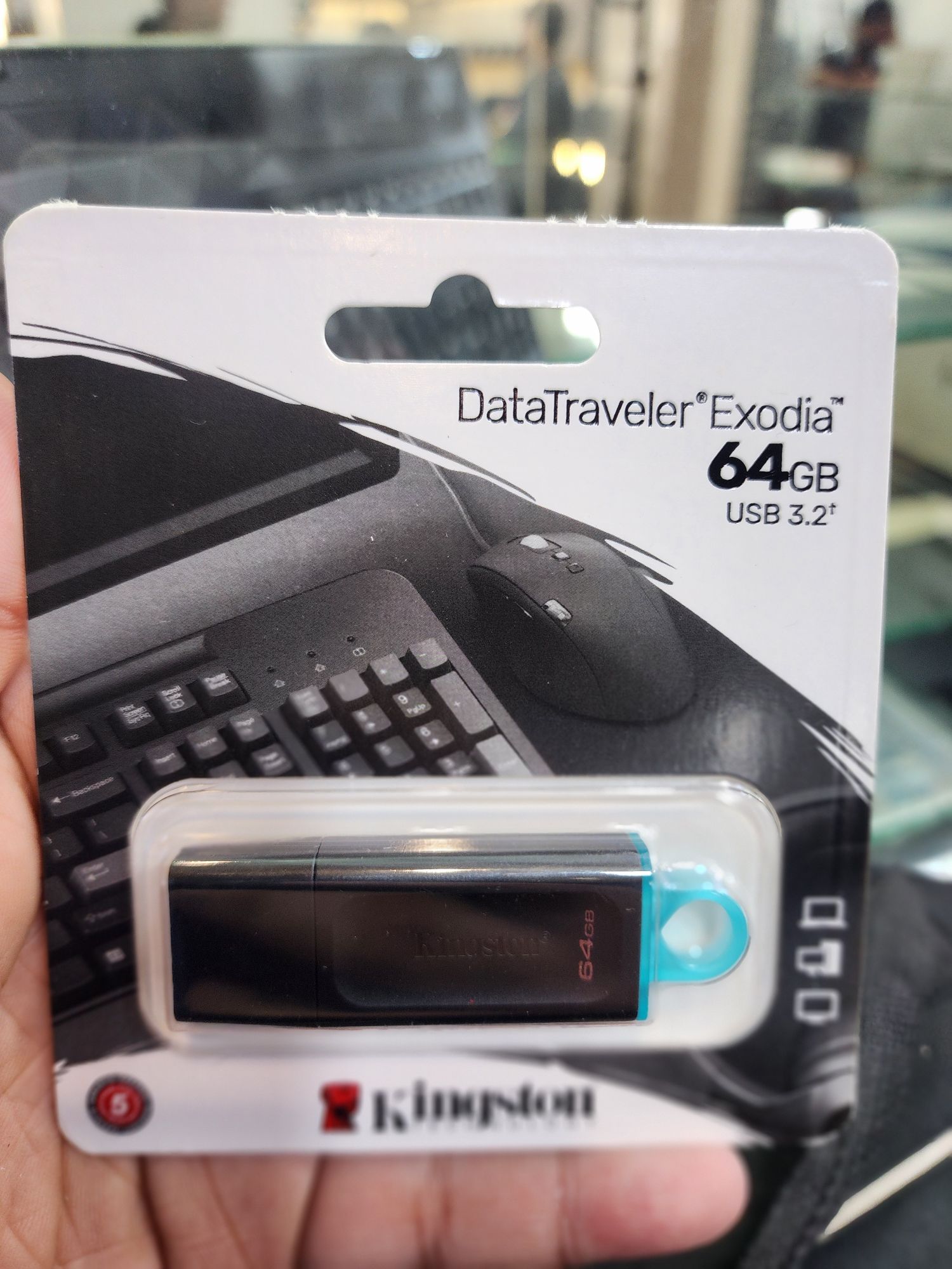 Kingston USB Flash Drive 16-32-64-128-256GB Fast Data Traveller Exodia onyx