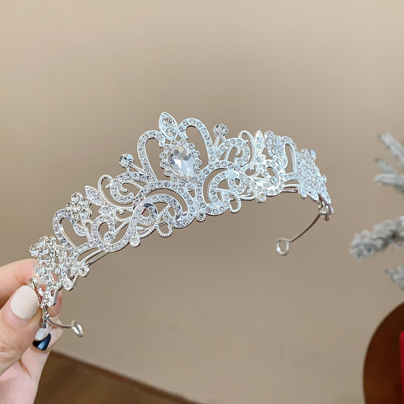 Shiny Silvery Rhinestones Crown Bridal Hollowed Geometric Crystal Tiara Birthday Jewelry Bride's Exquisite Wedding Accessories A