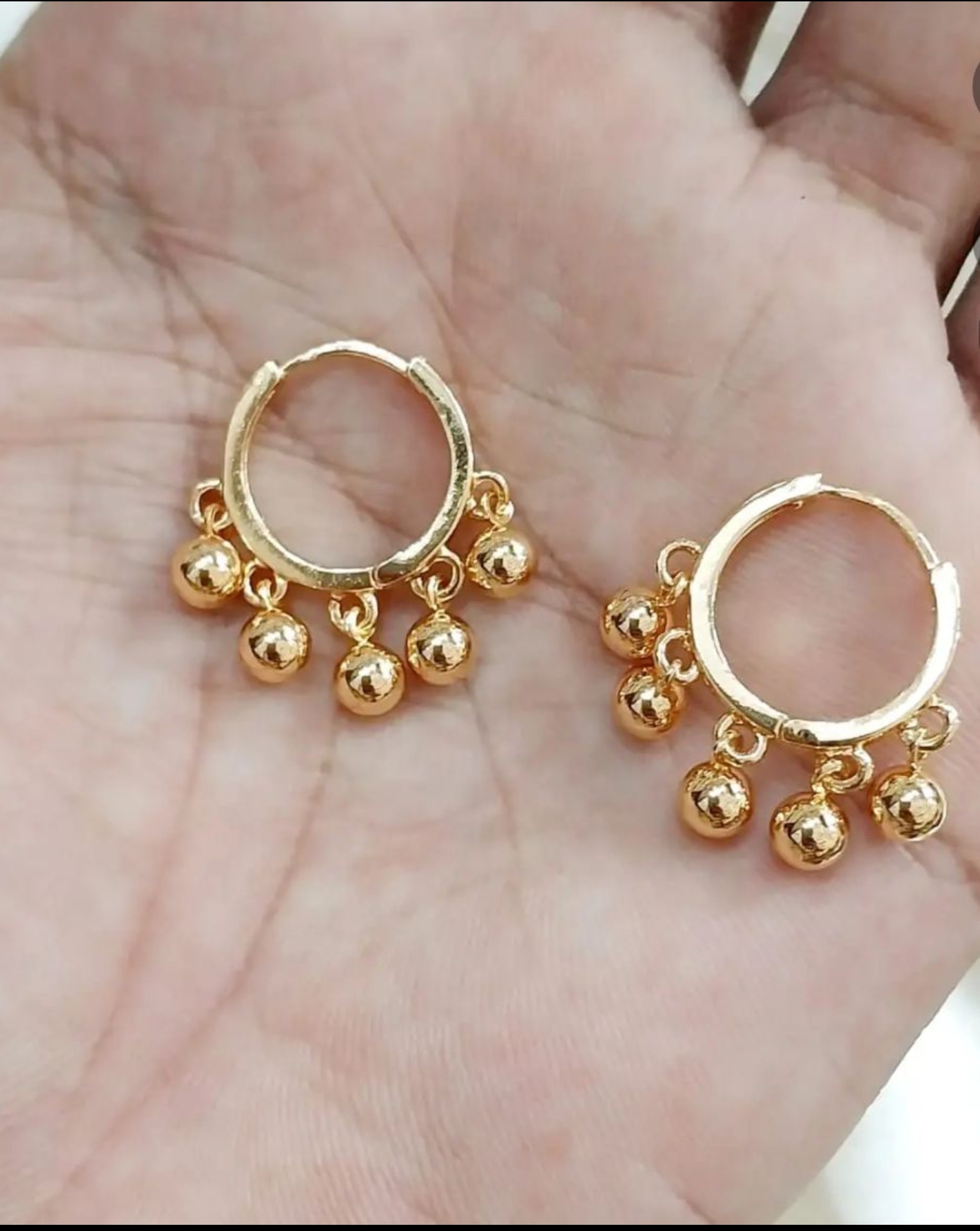 Unique Golden Earrings for ladies enhanced your beauty