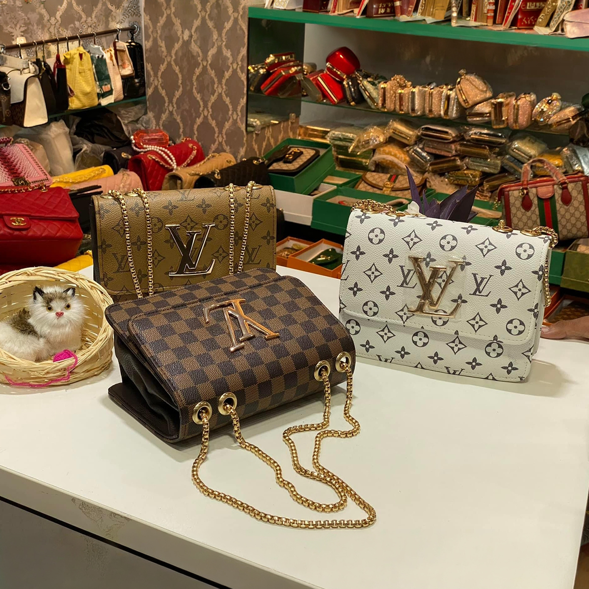 Stylish Gift Bags for Girls – Trendy Leather Designs