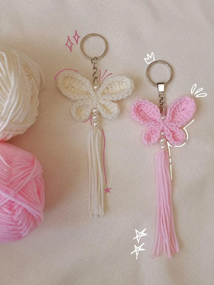 Handmade crochet flowers Keychain, Crochet Hatching Keychain, Amigurumi Chick Keyring, Cute Crochet Chick Bag Charm, Keychains