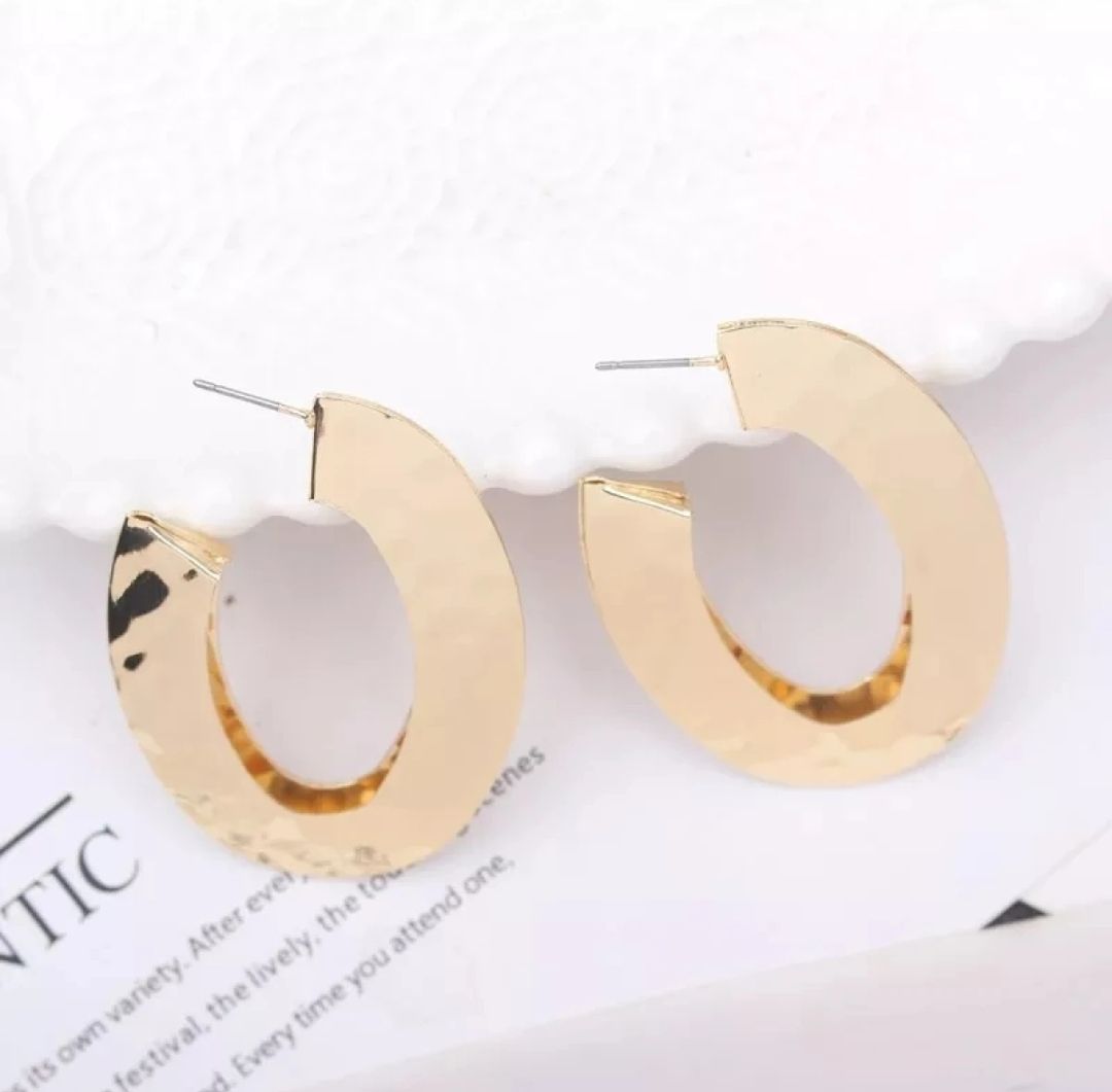 Oval trendy latest Italian style prosper earrings