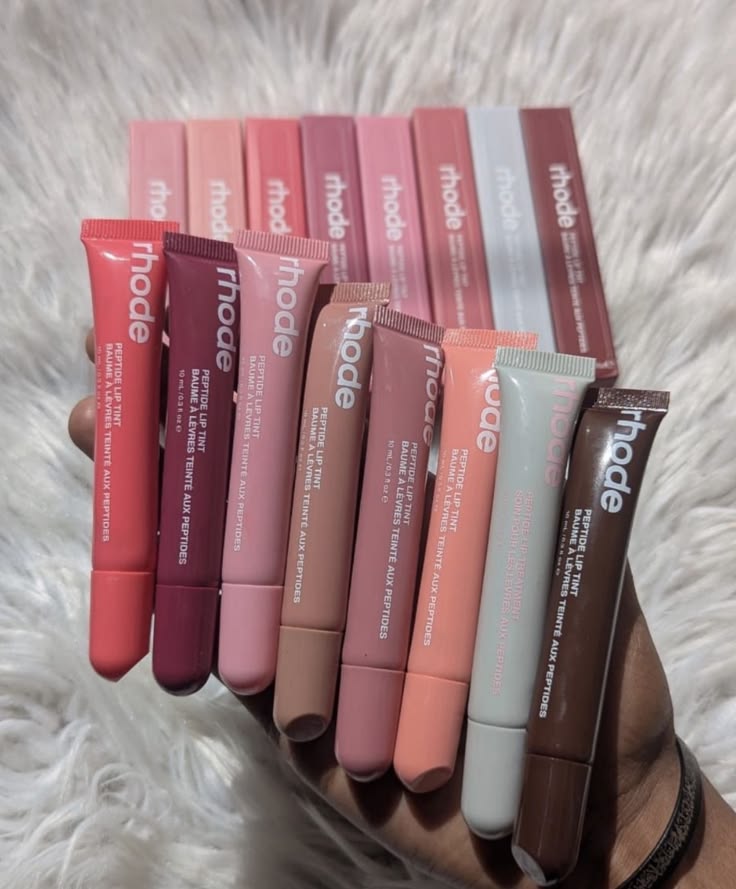 Rhode Peptide Lip Treatment & Gloss - Hydrating Tinted Lip Balm for Nourished & Plump Lips - High Shine Lip Care Rhode lip gloss, Rhode peptide lip treatment, Rhode lip balm, Rhode Hailey Bieber lip gloss, Tinted lip gloss.