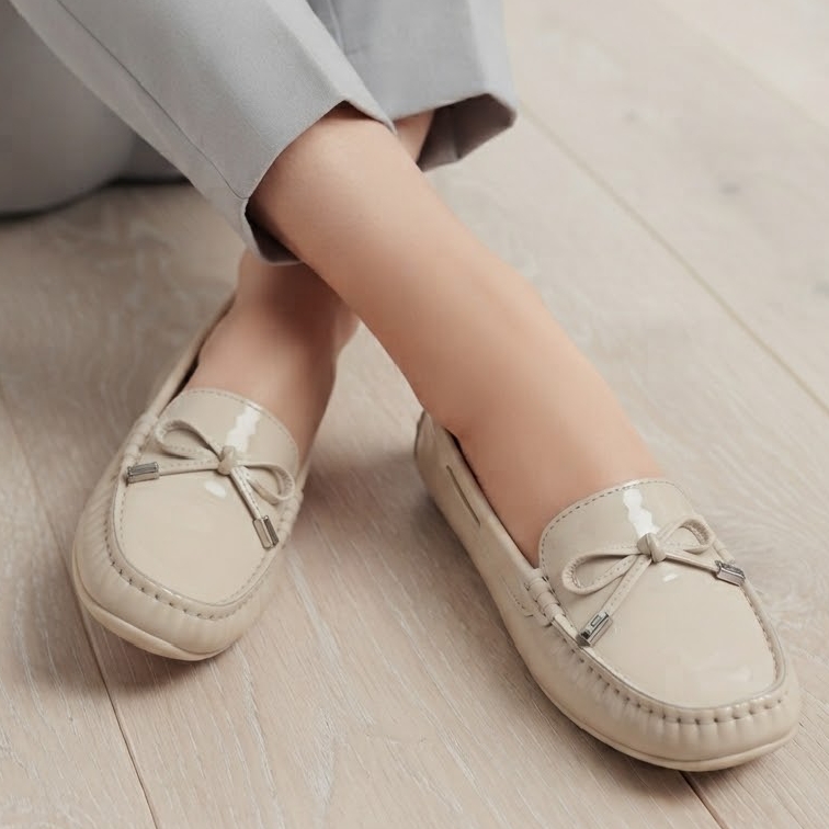 Metro Flat Loafers & Moccasin for Women Oxfords and Loafers for Women by American Shoes