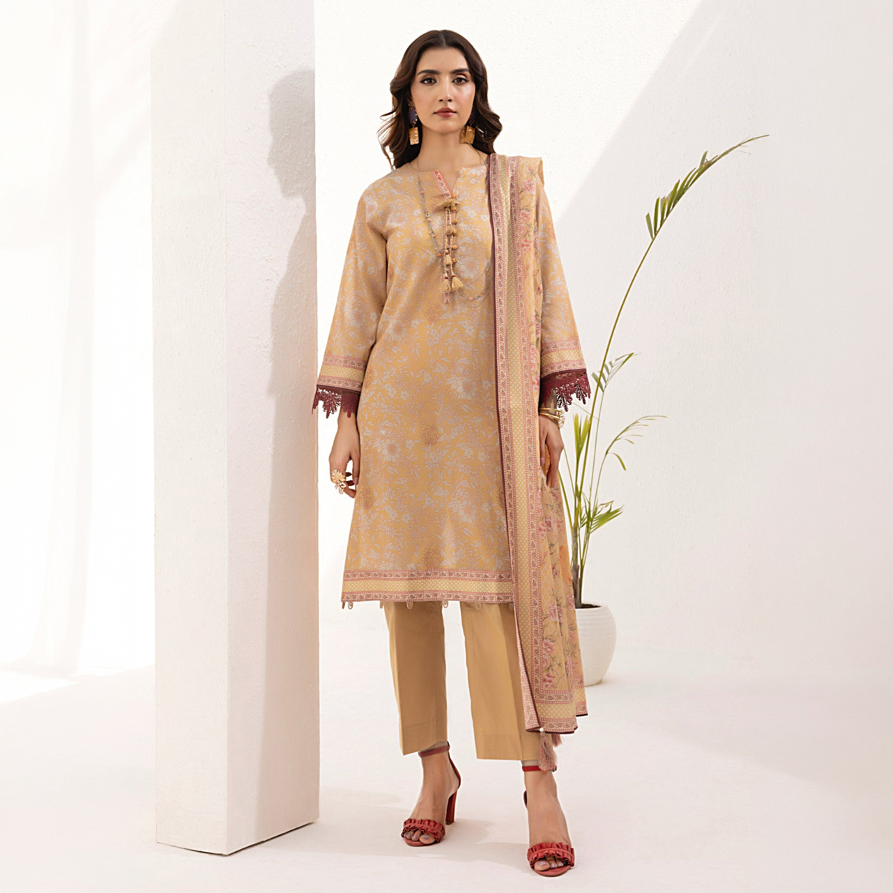 Lakhany 02 Piece Unstitched Printed Shirt & Dupatta
