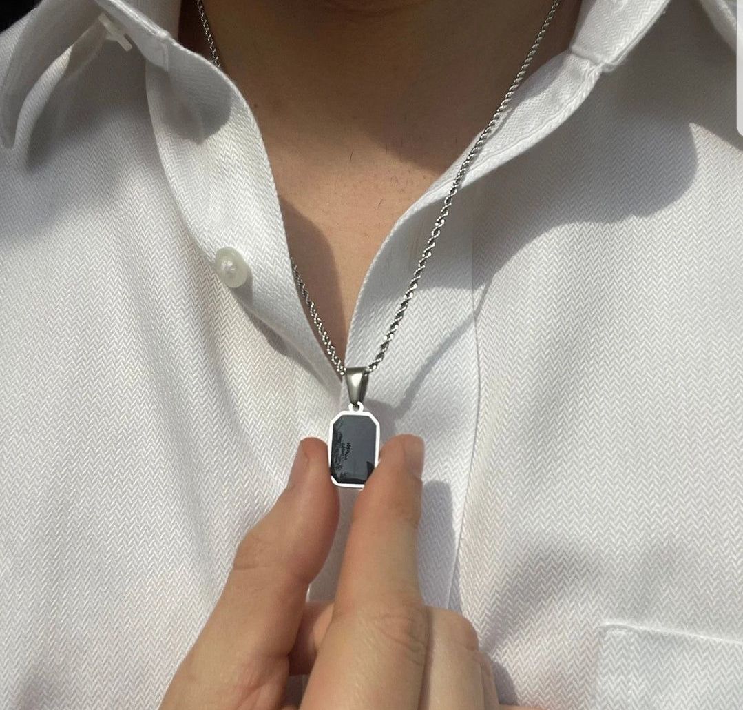 The square Noir black Pendant for Stainless Steel chain