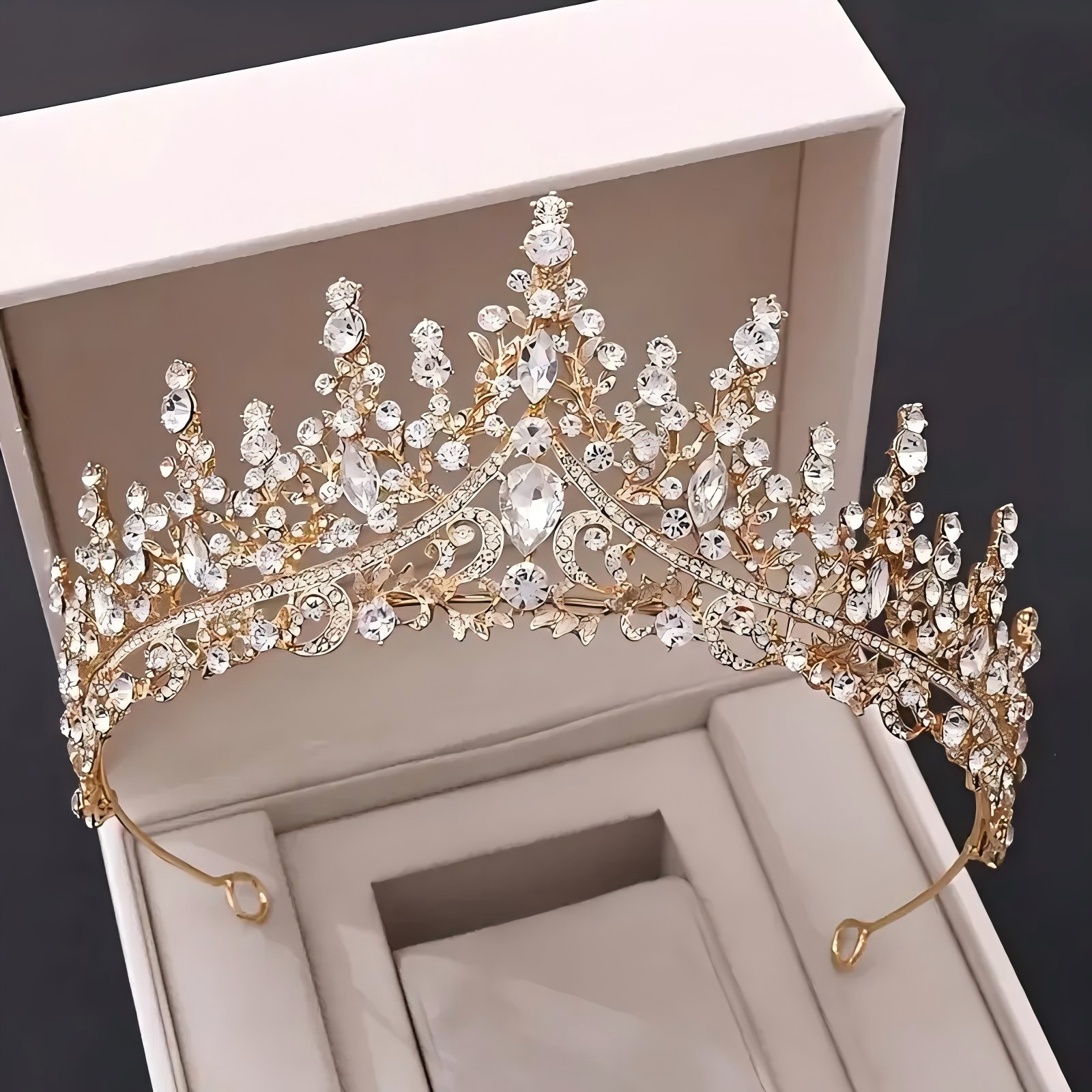 1pc Luxury Jewelry Hair Accessories Exquisite Rhinestone Tiaras for Party Weddings Photography Props Perfect  Women's Crown