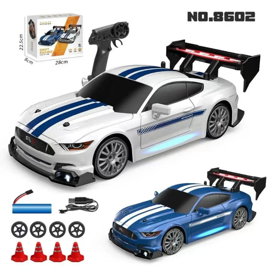 1:24 Racing Car, Mini RC Drift Car, 2.4G RC Car Toy with Remote Control and LED Light, 4WD 30 km/h Remote Control, Mini RC Car for Boys and Girls, Children's Toy