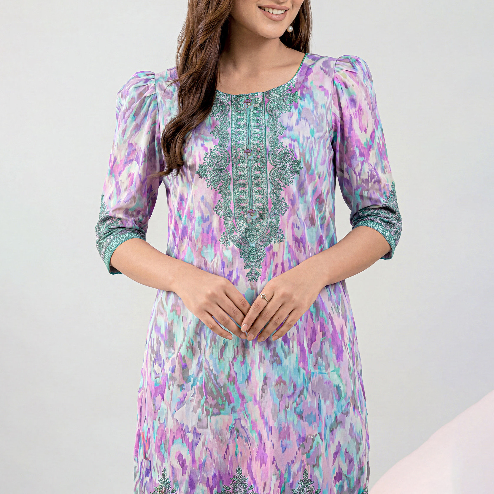 Saya unstitched-printed-lawn-2-piece-shirt-trouser-wu2p-5528-r