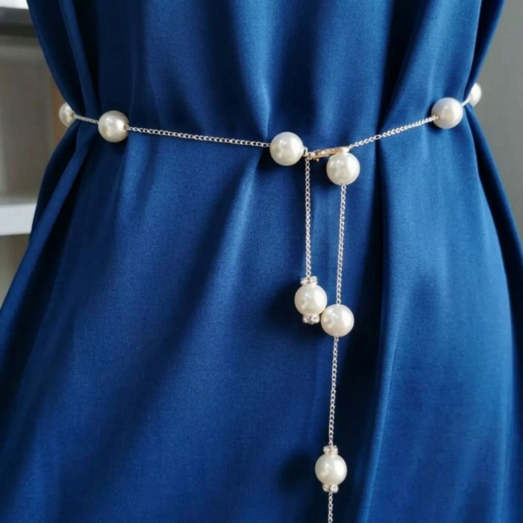 Big Pearls Waist Belt For Girls With Silver Chain.