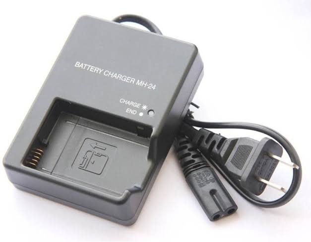 Nikon Charger MH-24 Use For Nikon D5600,D5500,D5300,D5200,D5100,D3500,D3400,D3300,D3200,D3100....