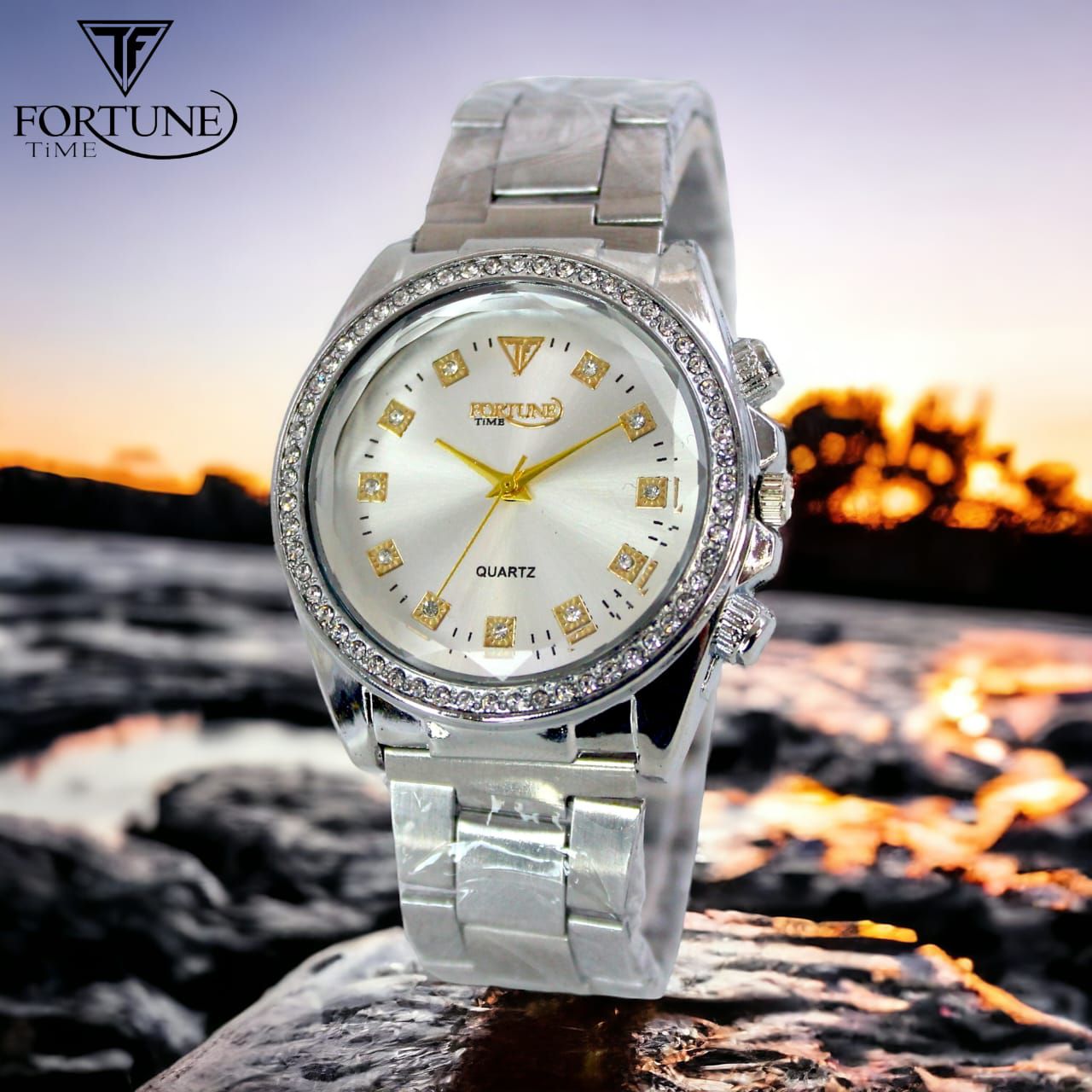 Fashionable 3 Chrono Stainless Steel Analog Quartz Watch For Women Stylish Ladies Wrist Watch