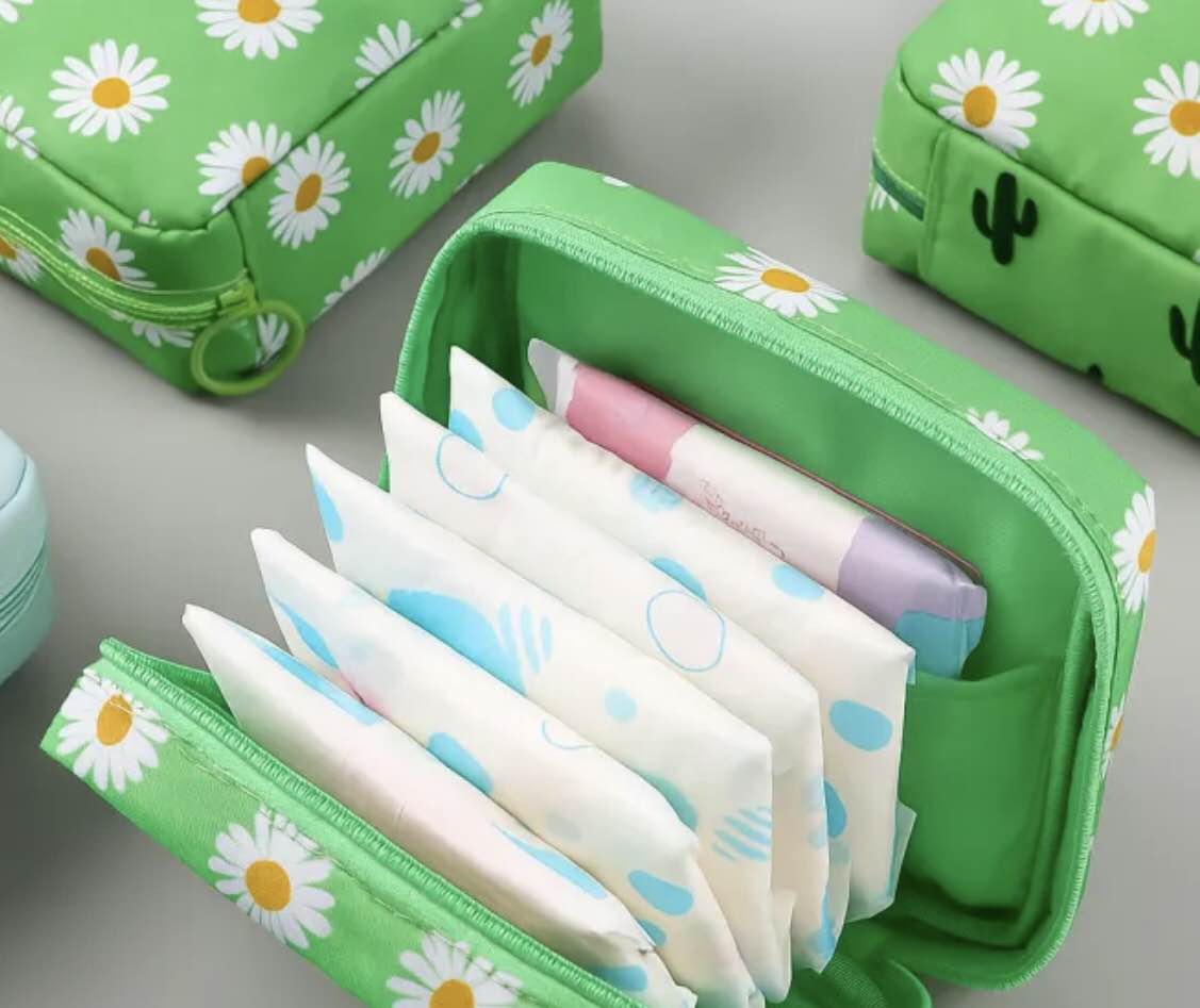 🌸 Girls' Diaper Napkin Storage Bag 🌸 👜 Nylon Sanitary Pad Pouch | Multipurpose Mini Organizer | Coin Purse | Jewelry & Travel Storage Case