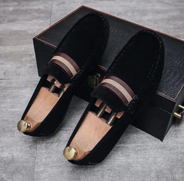 Loafer shoes is designed for boys and men which is very high quality ,soft,comfortable and strong and of best quality it is also wearable in weddings and parties