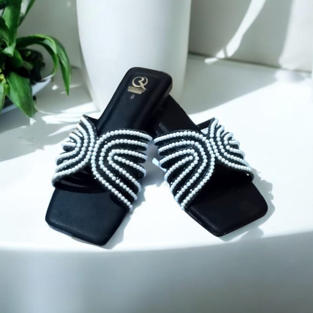 Black Flat Sandals for Girls Comfortable Stylish Flat Shoes | Daily Wear Outdoor & Casual Occasions Chappal