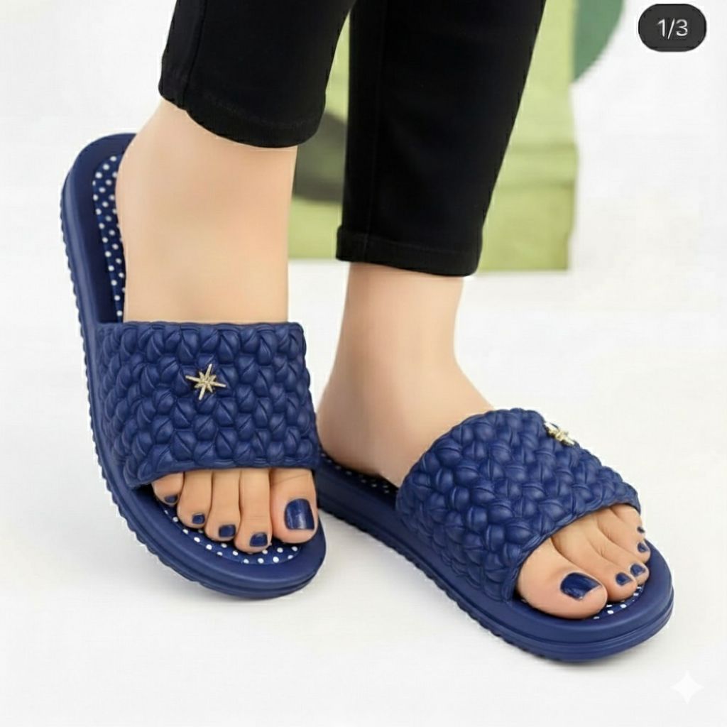 Ladies Trendy Flip Flops | Lightweight & Durable Rubber Slippers