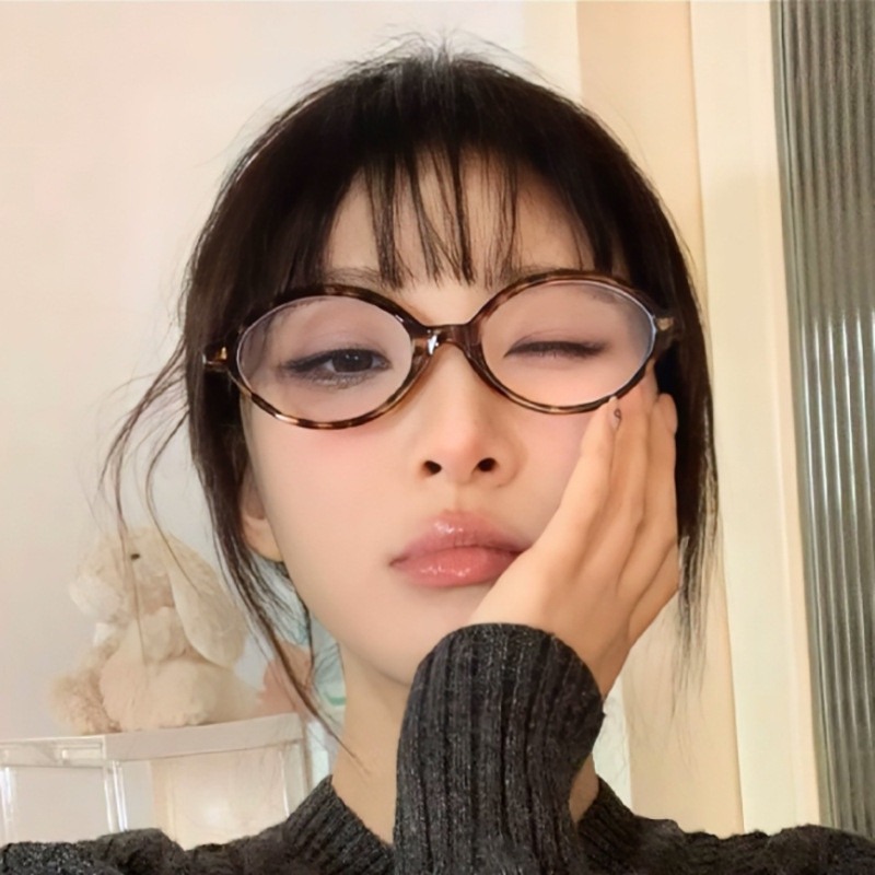 Vintage Retro Style Sunglasses Woman Oval Shape UV400 Protection Women Glasses Anti Blue Eyewear