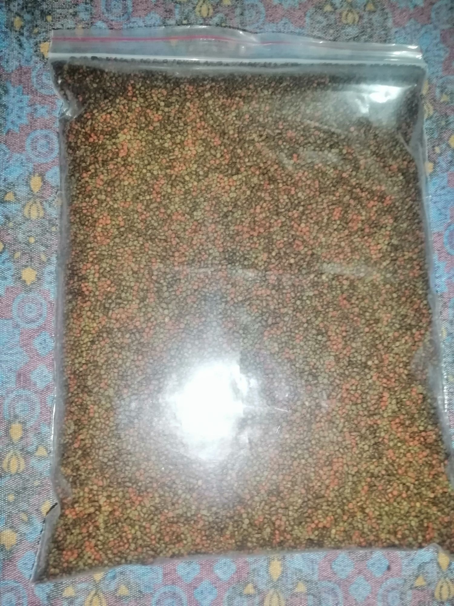 Aquarium Fish Food 3 in 1 Floating Pellets 500g | Imported High Protein Mix Feed For Guppy, Goldfish, Betta & Tropical Fish