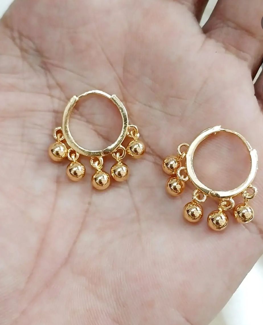Unique Golden earrings for ladies