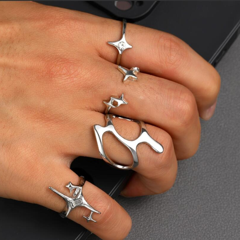 4pcs Fashion Y2K Retro Minimalist Starry Rhinestone Unisex Asymmetrical Couple Rings Set For Women Holiday Vacation Jewelry