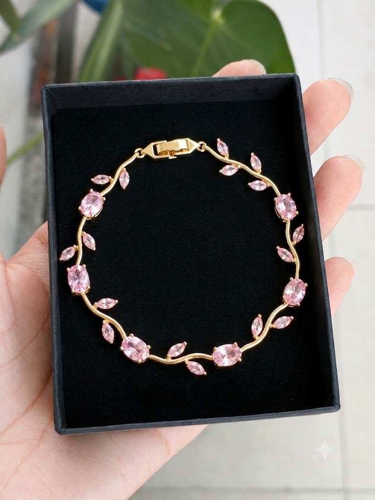 Viral Tulip Bracelet for Girls | Trendy Aesthetic Jewelry Gift | High Quality Stainless Steel Bracelets | Tarnish-free |
