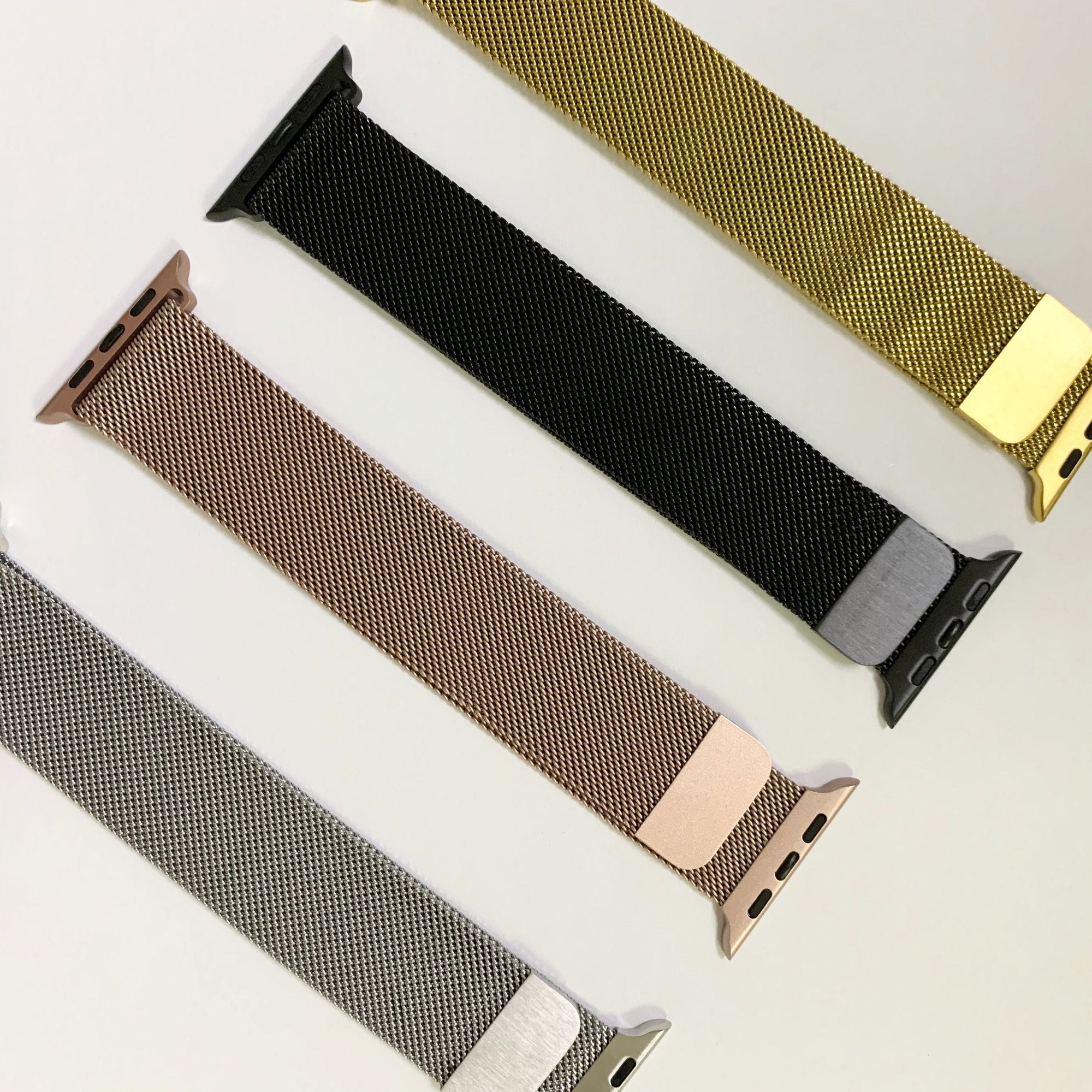 Premium Magnetic Chain Smart Watch Strap 44mm to 49mm – Stainless Steel Adjustable Magnetic Loop Wrist Band for Men & Women