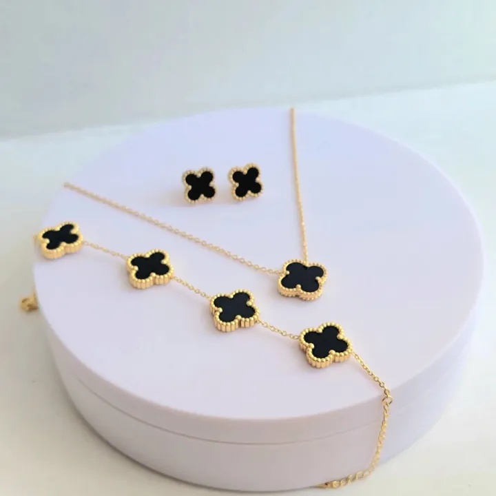 Set of a Clover Necklace+ Earrings+ Bracelet.Complete jewellry Set. Black Clover. High quality product.