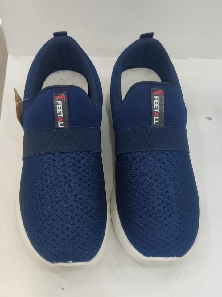 Blue color canvas runner shoes for women 78600010
