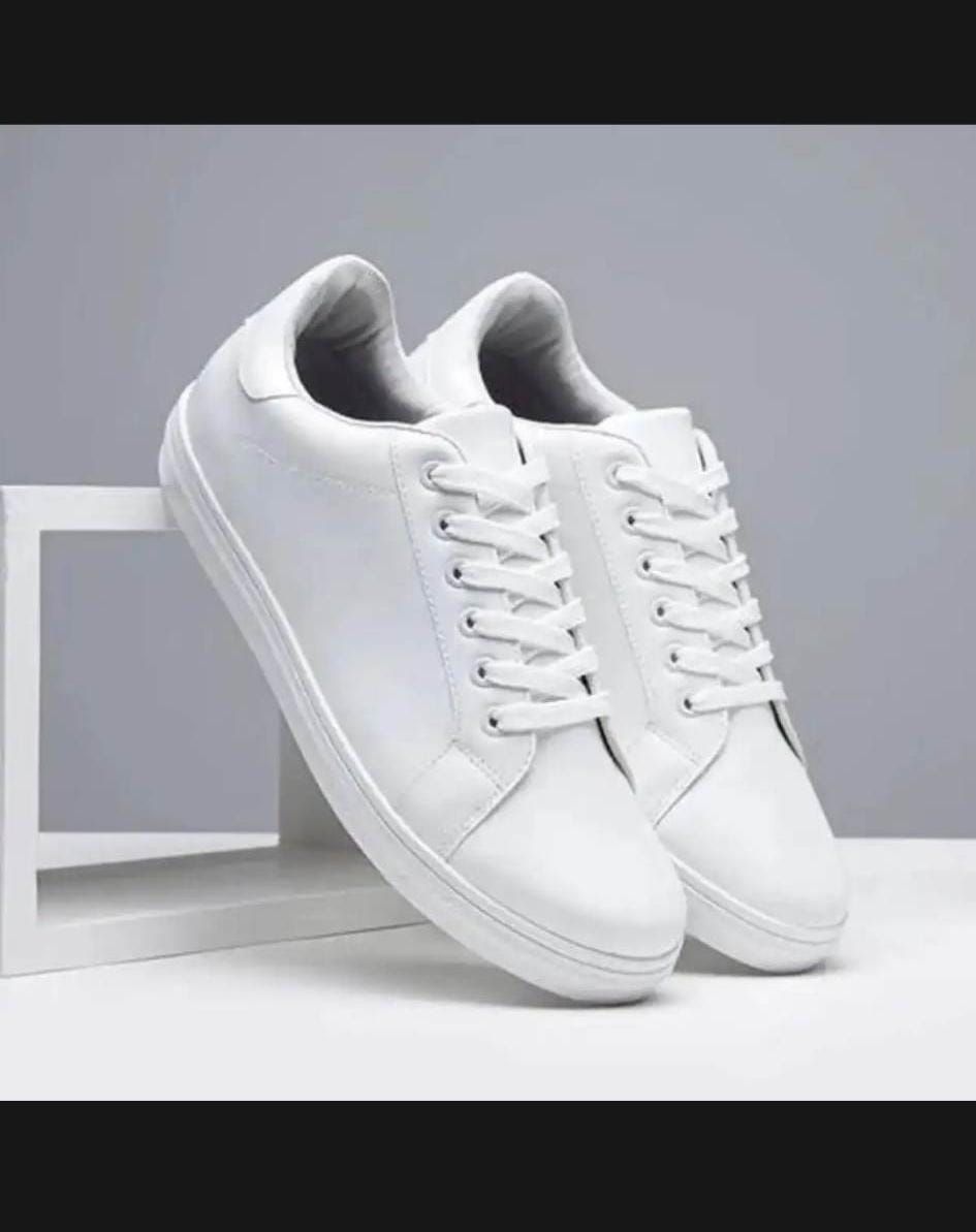 Plain White Sneakers for Women – High-Quality and Versatile