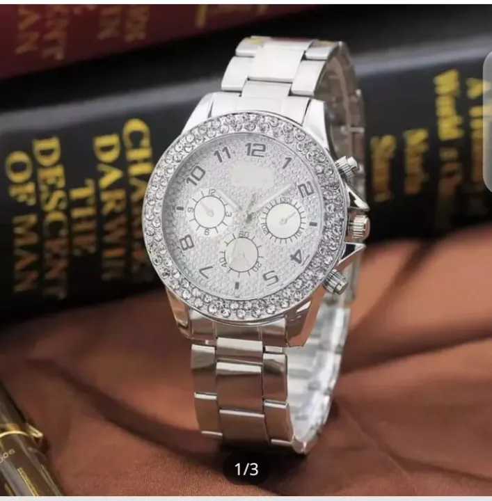 LADIES GOLDEN CHAIN WATCH