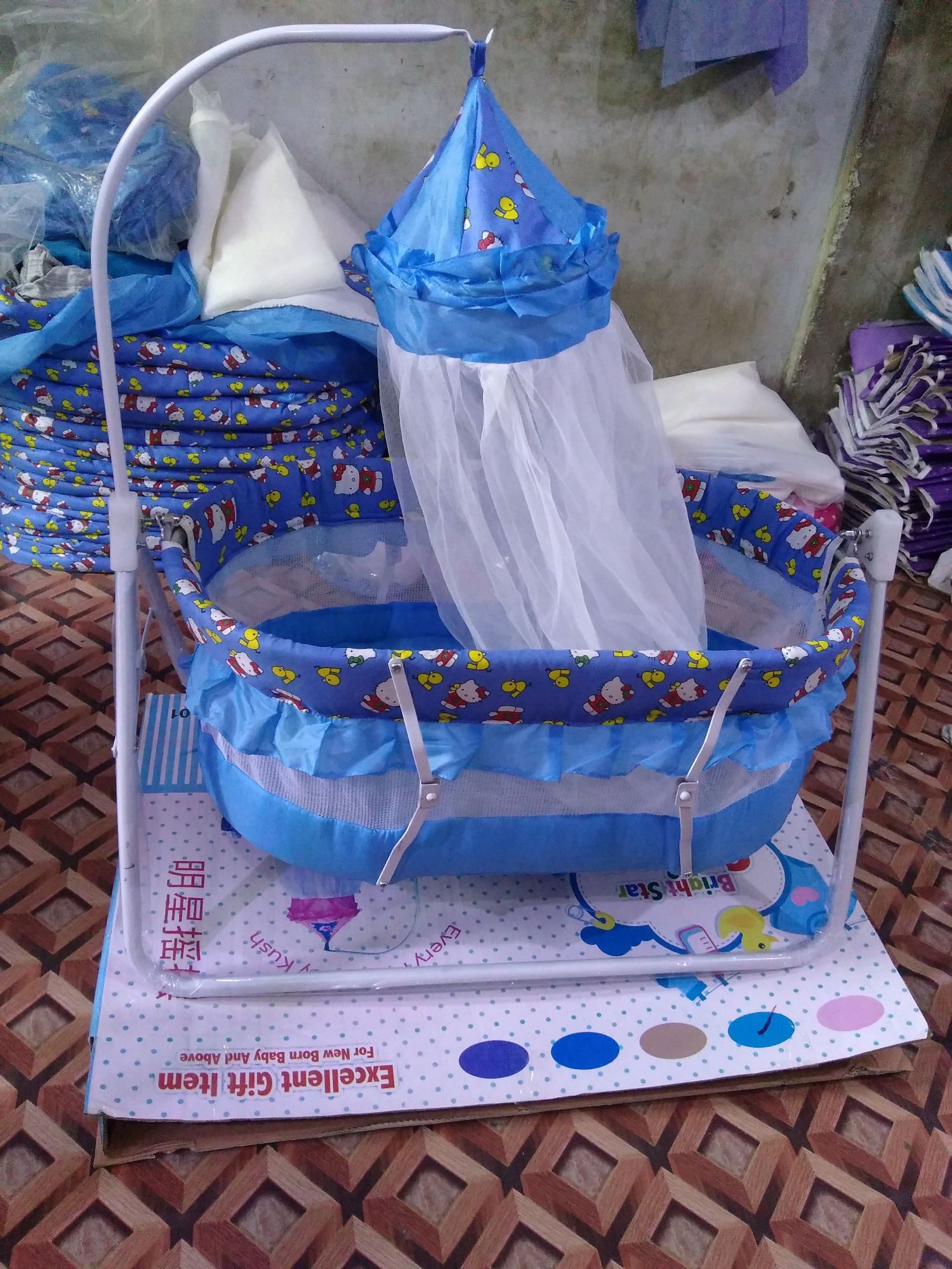 Baby Swing Cot Cradle Dual Stands Support along with Mosquito Net