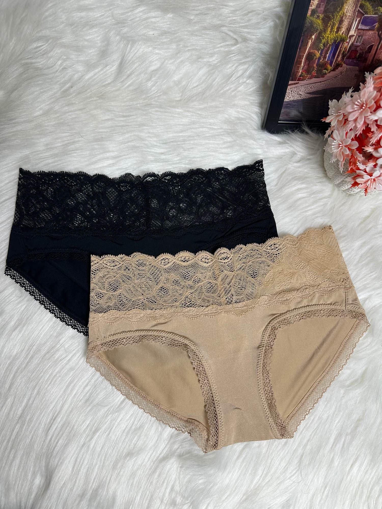 Panties for teenagers Girls only small size full coverage of Lace Waist Mid Rise Hipster Panty Soft Smooth Silk Full Coverage Comfortable Underwear Beige Black Small Size