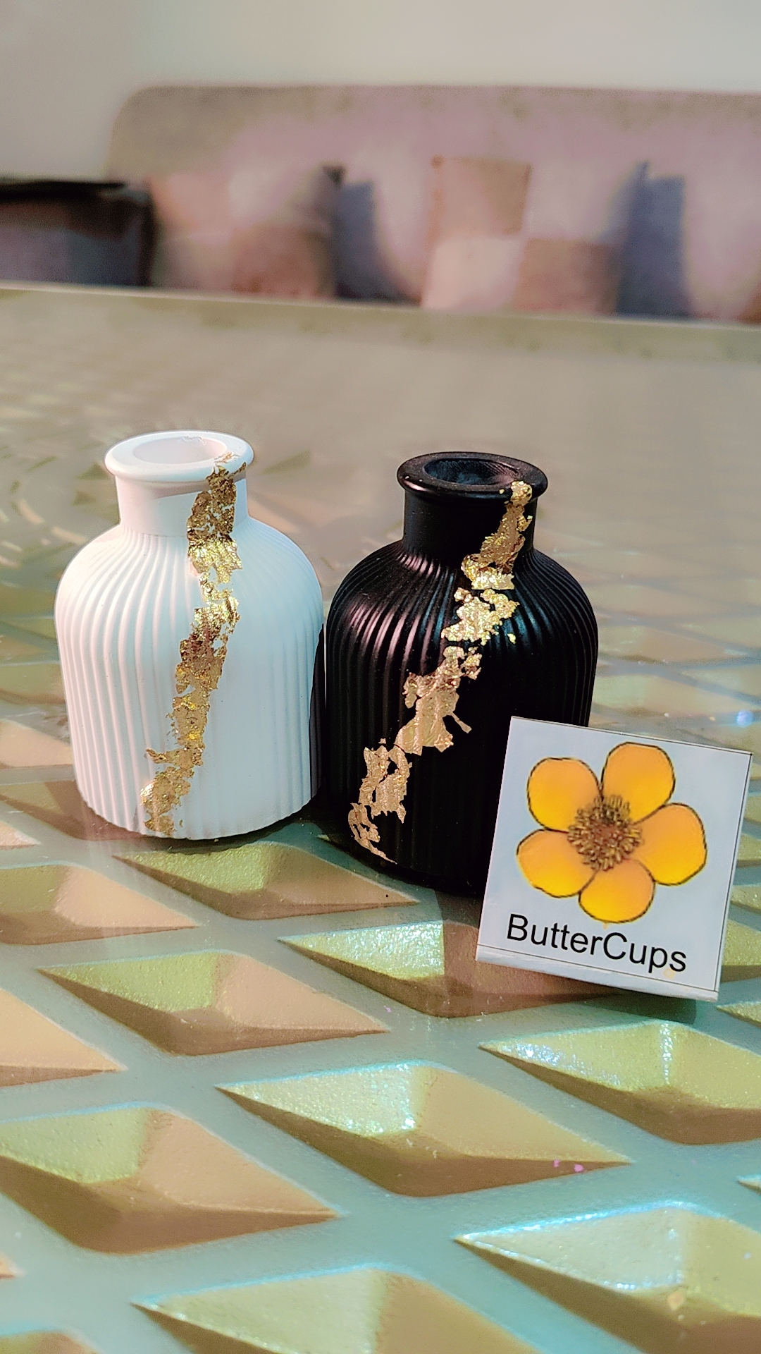 Pack of 2 ceramic mini Vases White & Black with gold leaves  size 10cm