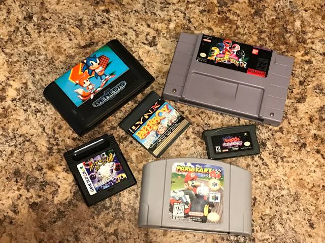 Nintendo gameboy , gameboy color , gameboy advance , Nes , Snes , Sega games / cartidges