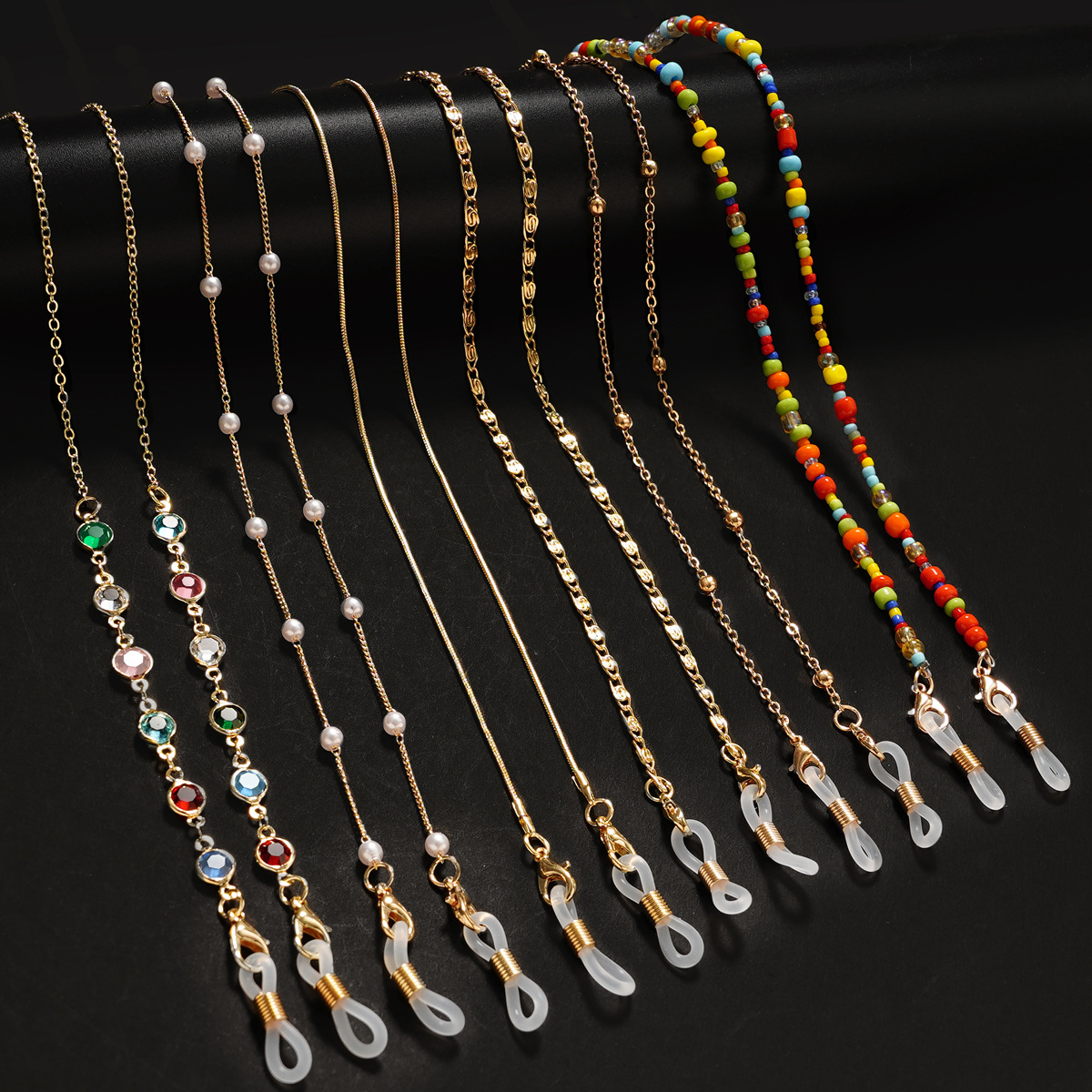 2026 New Sunglasses Masking Chains for Women Acrylic Pearl Crystal Eyeglasses Chains Lanyard Glass Fashion Jewelry Wholesale