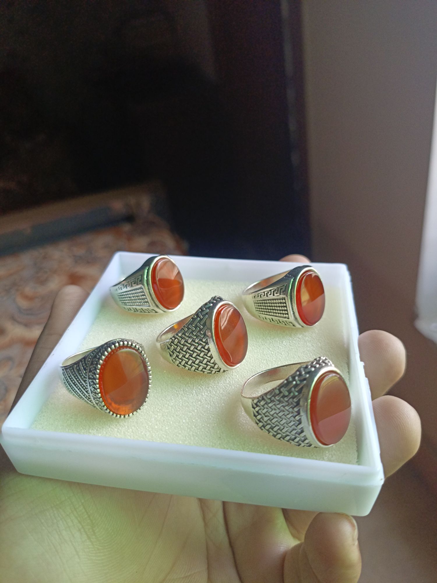 Big Size Ymami Haqeeq Ring different Colours Haqeeq italian rings Big stone ring 100% Orignal Aqeeq/Akik/agate/nag/stone/Gemstone/Haqeeq/yamni Haqeeq Stone/yamni Haqeeq gemstone/aqeeq stone/yamni aqeeq gemstone.
