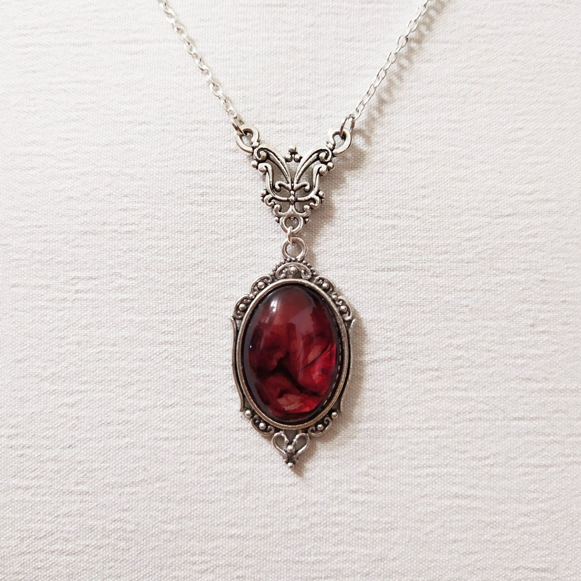 Vintage Gothic Blood Red Quartz Charm Necklace Butterfly Necklace For Women Vampire Embossed Witch Jewelry Accessories