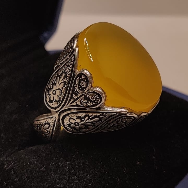 Katta kokrakli porno aktrisalar Onlayn porno: juda shahvoniy ona va ogil