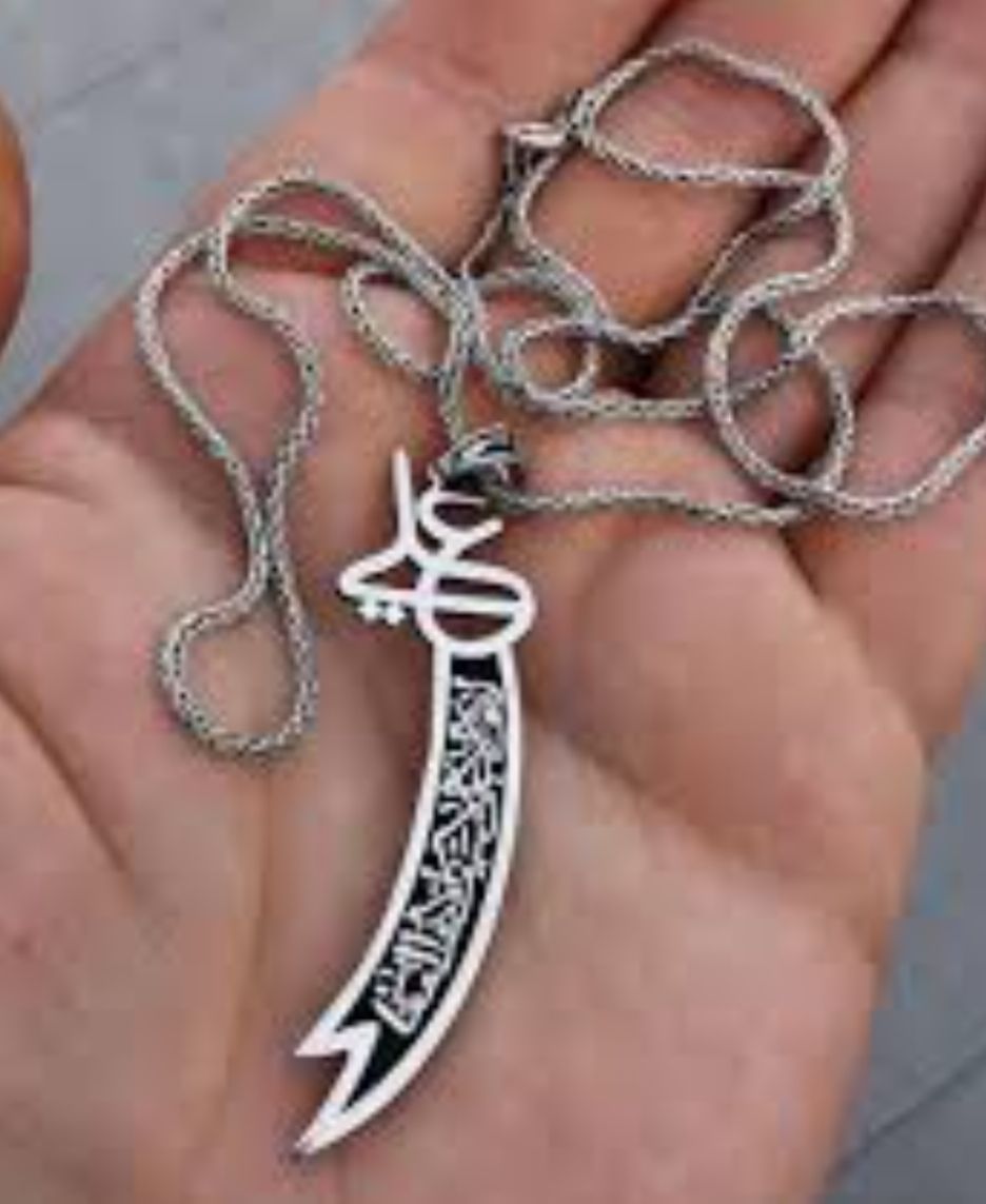 NEW TREND STAINLESS STEEL YA ALI LOGO  NACKALACE/LOCKET /PANDENT FOR MEN /WOMEN TOP TRENDING BEAUTIFUL CHARM ISLAMIC ALI NACKLACE FOR BOYS AND GIRLS