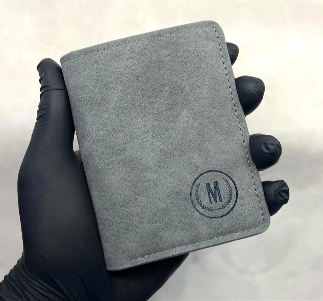 Premium Grain-Textured PU Leather Ultra-Slim Bifold Wallet for Men – Quick-Access Card Slots, Compact Gentleman Purse