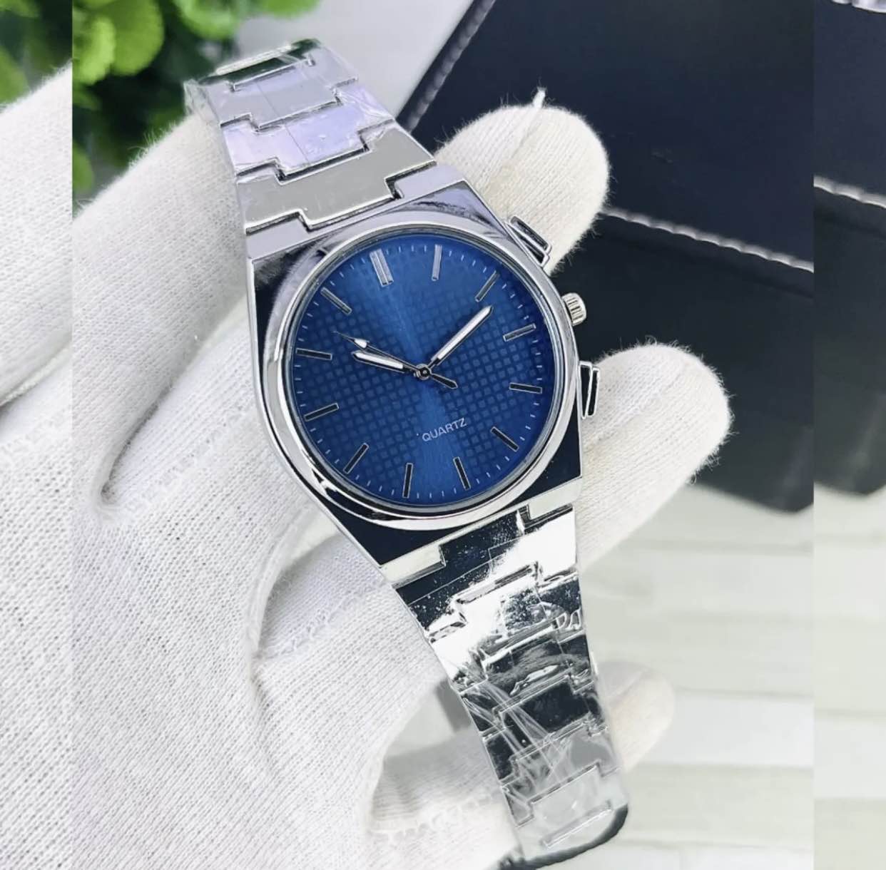 Watch for Men Rubber and Chain Strap Quartz Diver Watch Sports and Luxury Style Multiple Colors
