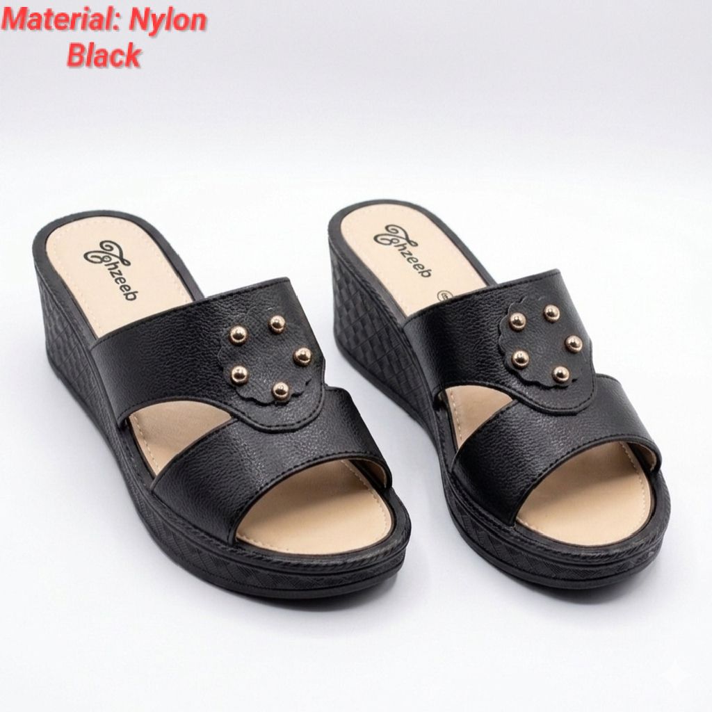 Casual Wedge Slip-On Slides and Flip Flops Women Wedge Sandals in Rubber