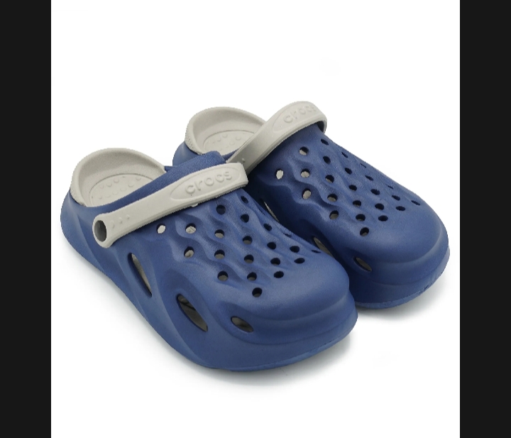 American Men’s Casual Clogs – Lightweight, Anti-Skid & Soft Sole Sandals Medicated Clogs