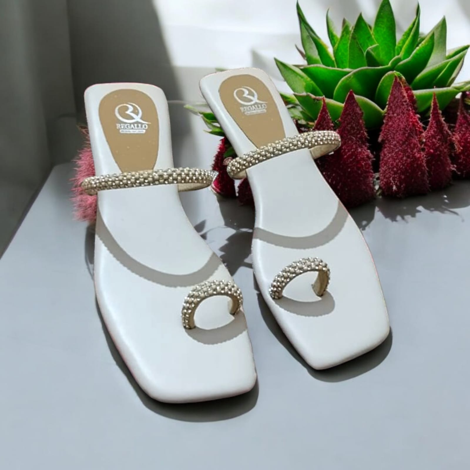 Flat shoes for girls. heels for grils. Sandals. sandals for girls. flip flop. sleepers for girls